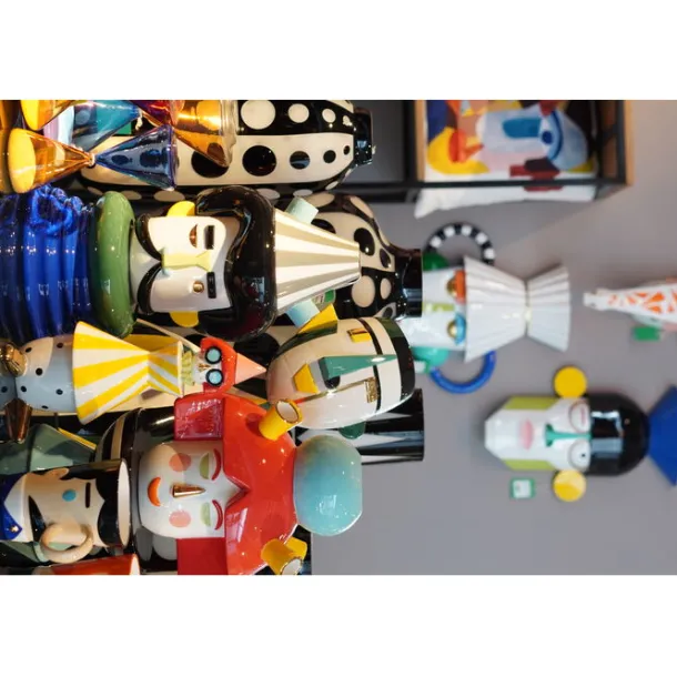 deco_vase_puppet_girl_cm_1.webp Fashion KARE Design Deco Vase Puppet Girl 36cm