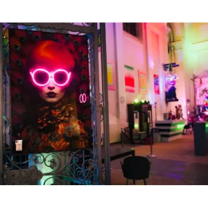 Fashion KARE Design Framed Picture LED Fancy Red Lady 120x80cm